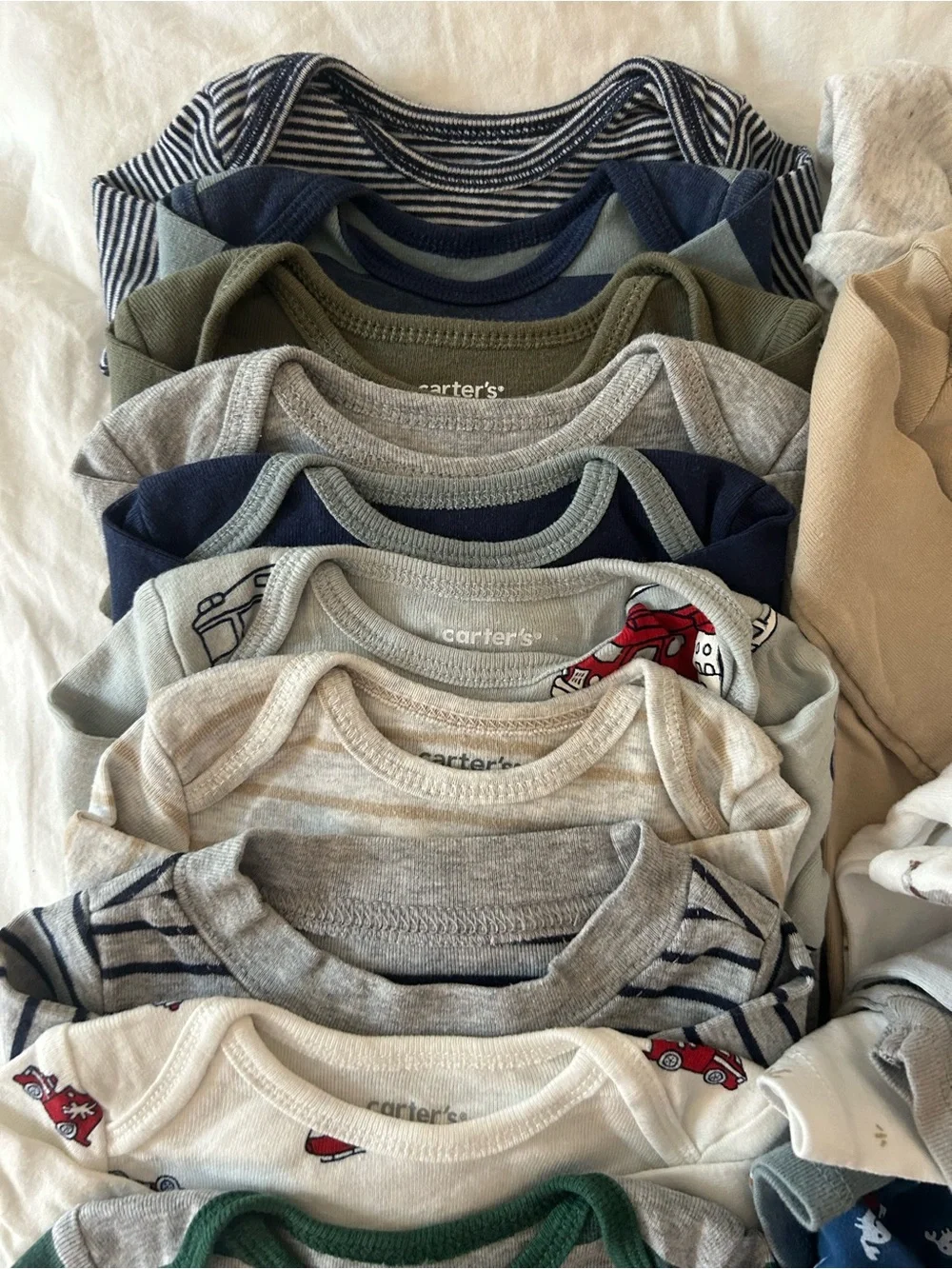 HUGE Bundle of 24 Carter’s Baby Boy Clothes 3 Months Footies and Onesies